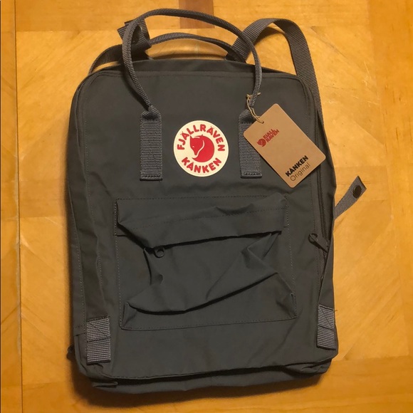 Fjallraven Classic Kånken Original Backpack - Picture 3 of 7